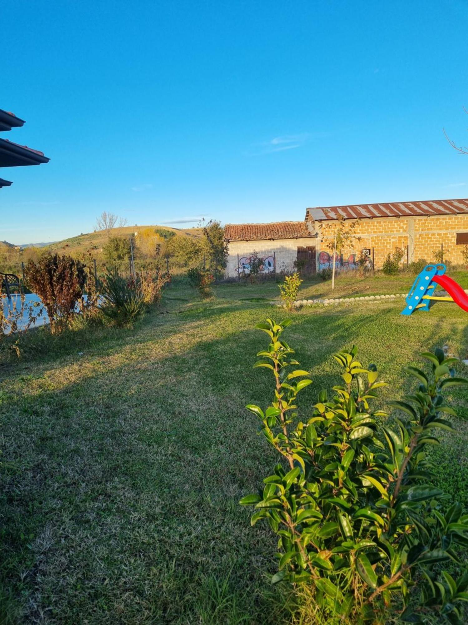 Β & Β Farmhouse Trikala  Bagian luar foto